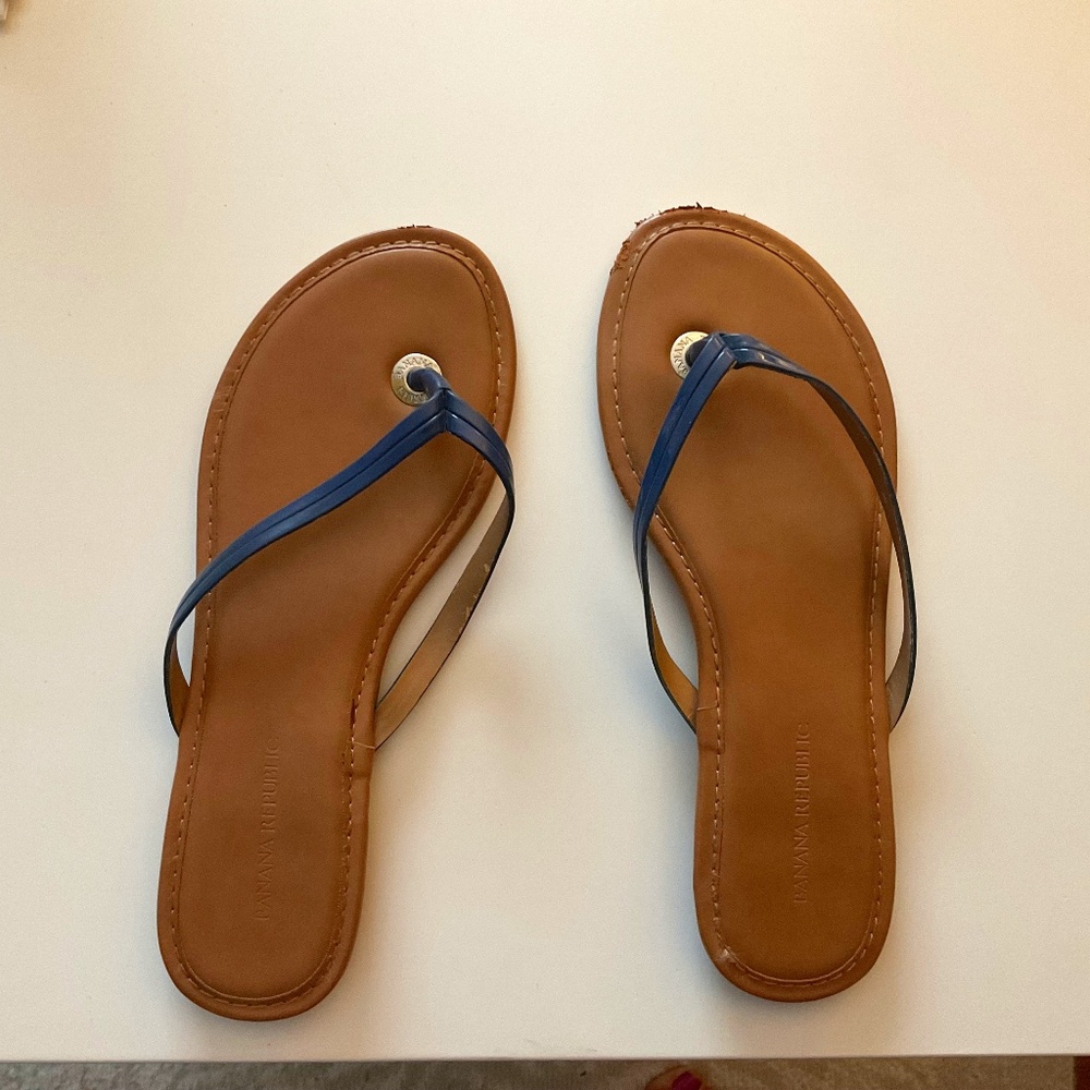 Banana Republic Leather Flip Flops